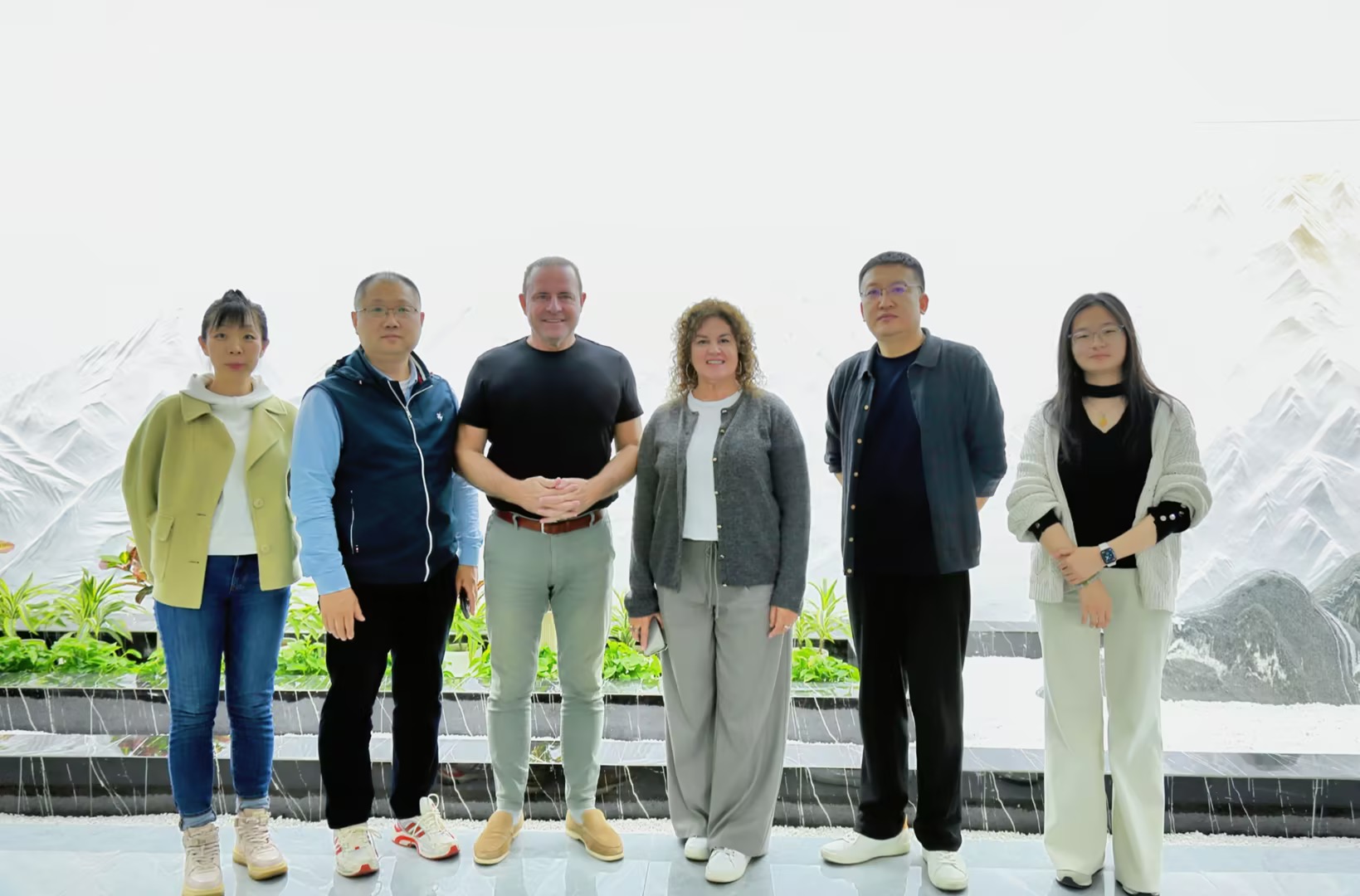 Auralink Energy and AMBER POWER Host Grana for Strategic Partnership Discussions
